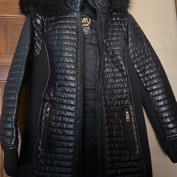 Michael Kors puffer coat - Picture 4 of 7